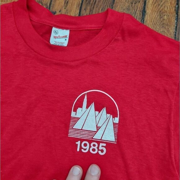 🔥VTG '85 Cleveland Race Week Boating Tshirt🔥 - Picture 6 of 7